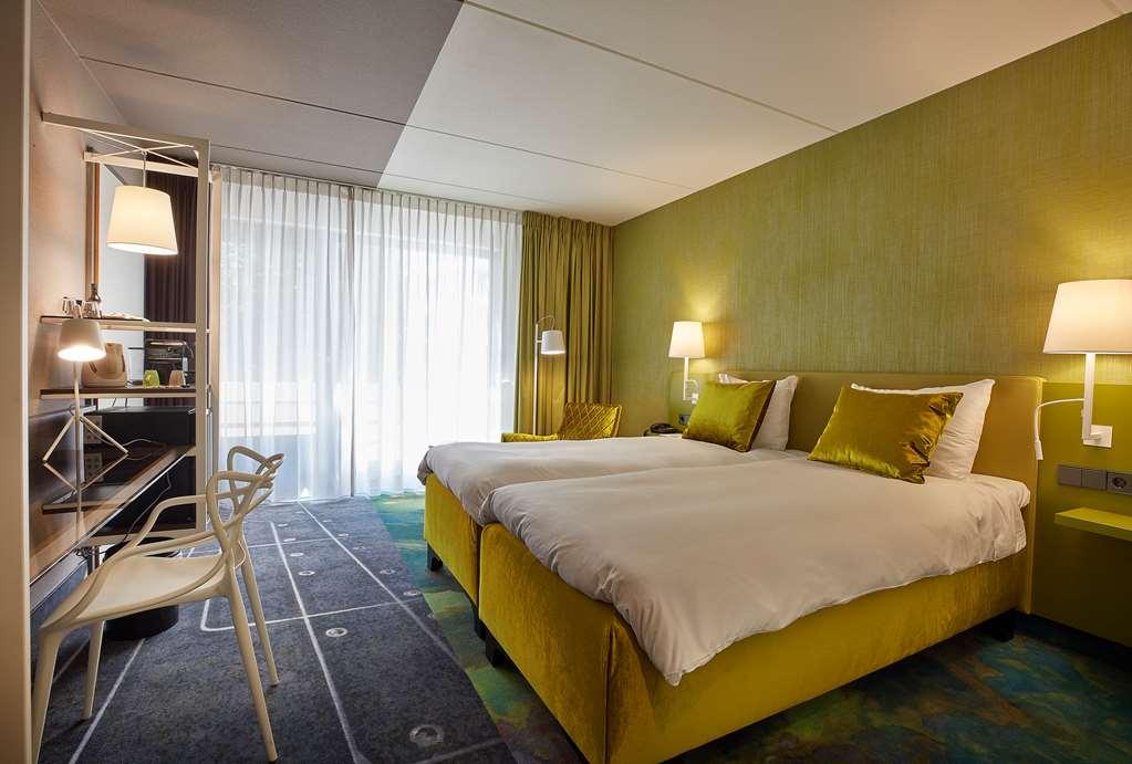 Carlton President Hotel